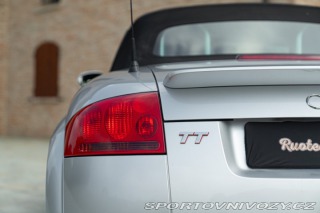 Audi TT ROADSTER 2003