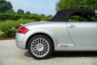 Audi TT ROADSTER 2003