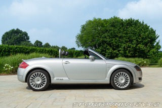 Audi TT ROADSTER 2003