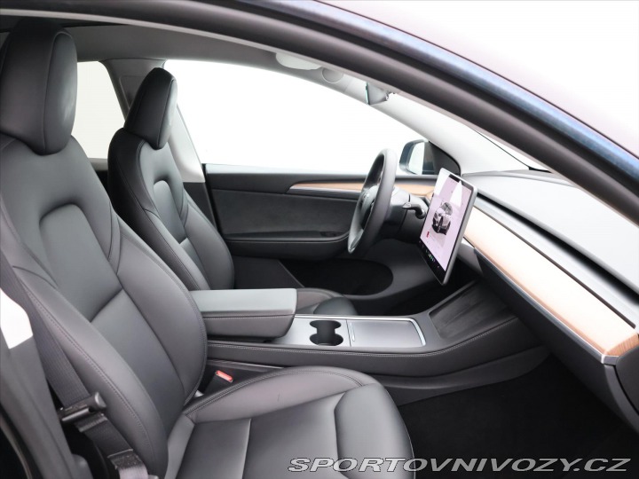 Tesla Model Y Long Range AWD CZ SoH 92% 2023