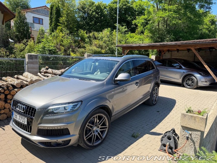 Audi Ostatní modely Q7 4,2 V8 TDI 250kw model 2012