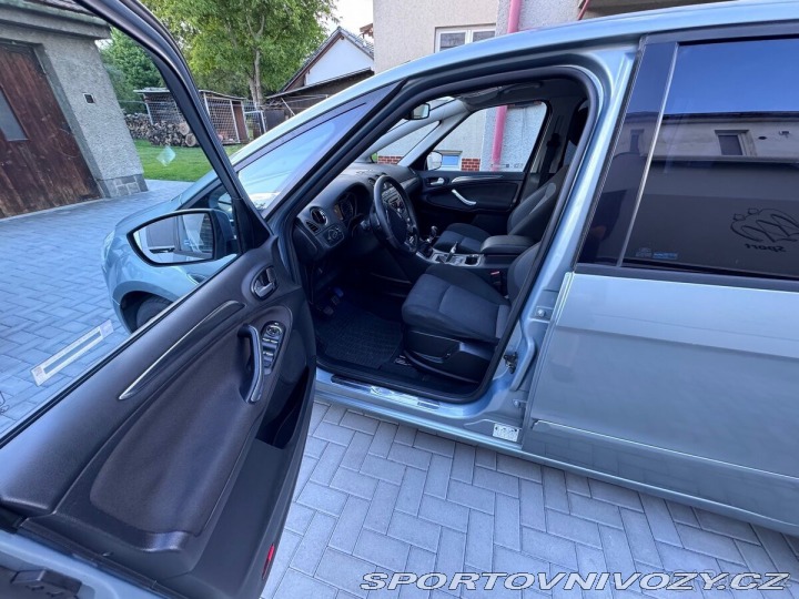 Ford Ostatní modely S-MAX 2010
