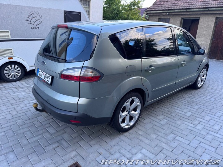 Ford Ostatní modely S-MAX 2010