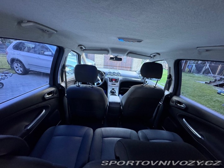 Ford Ostatní modely S-MAX 2010