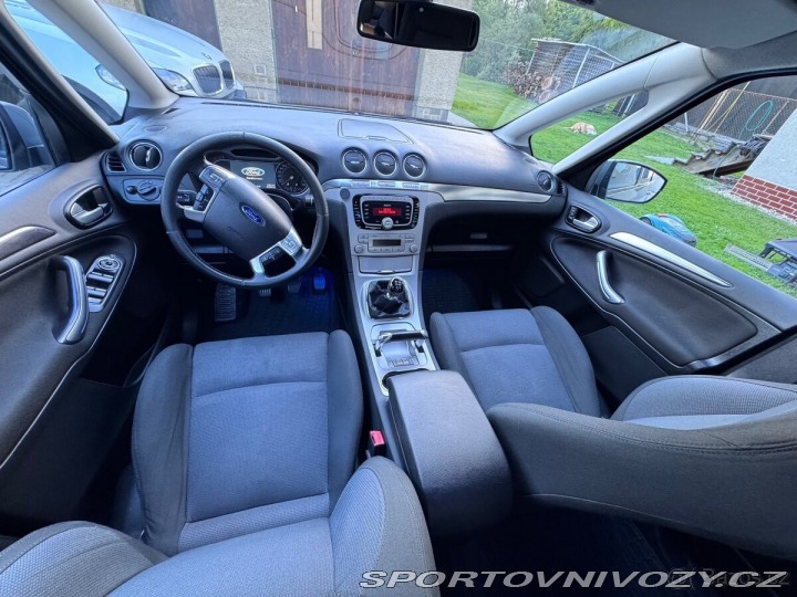 Ford Ostatní modely S-MAX 2010