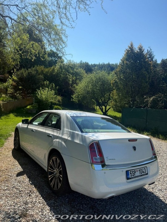 Lancia Ostatní modely Thema 3,0 V6 CRD, 176 kW, 201 2012