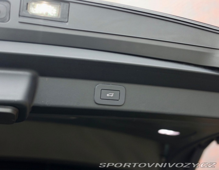 Ostatní značky Ostatní modely Land Rover Range Rover Sport P460e 3.0 V6 ehybrid 338 2025