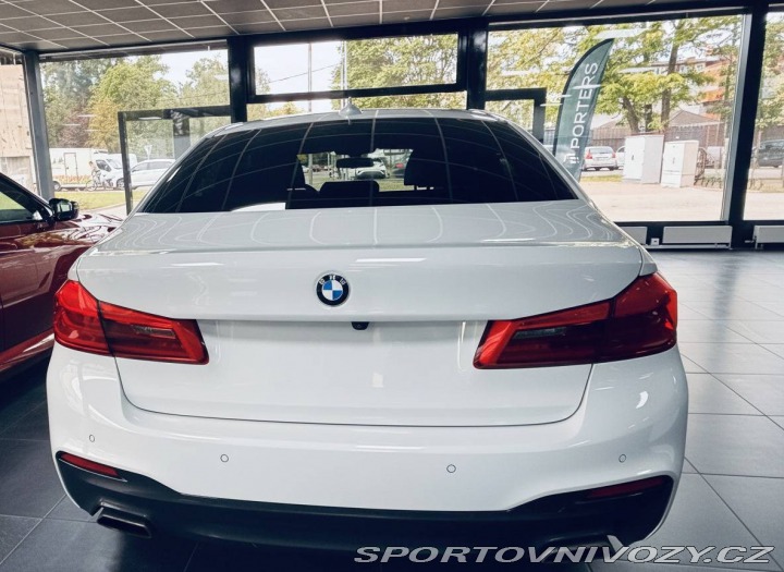 BMW 5 540i A/T 2017