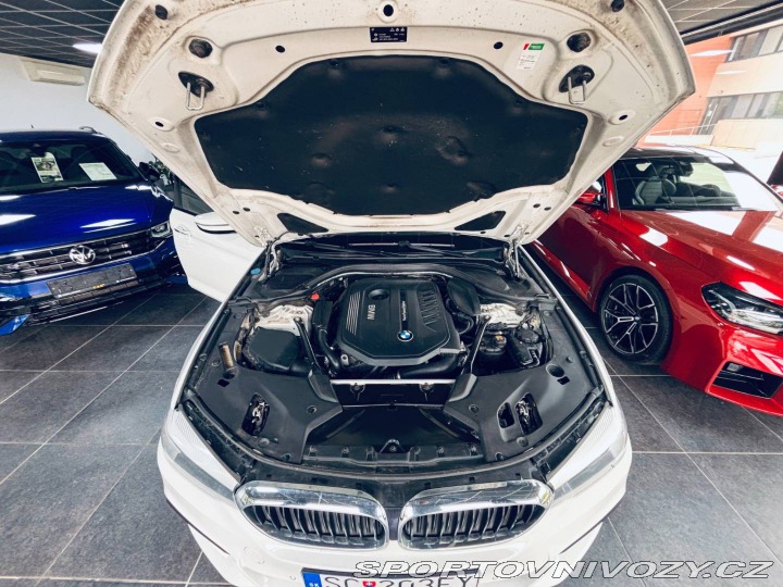 BMW 5 540i A/T 2017
