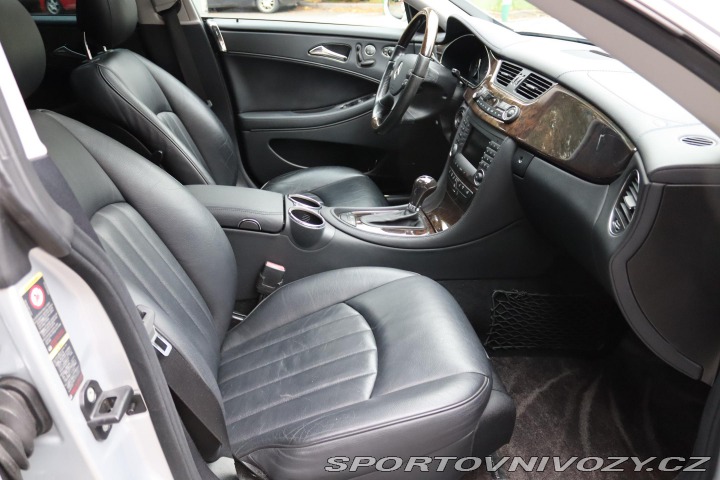 Mercedes-Benz CLS Mercedes-Benz CLS 500 V8 2005