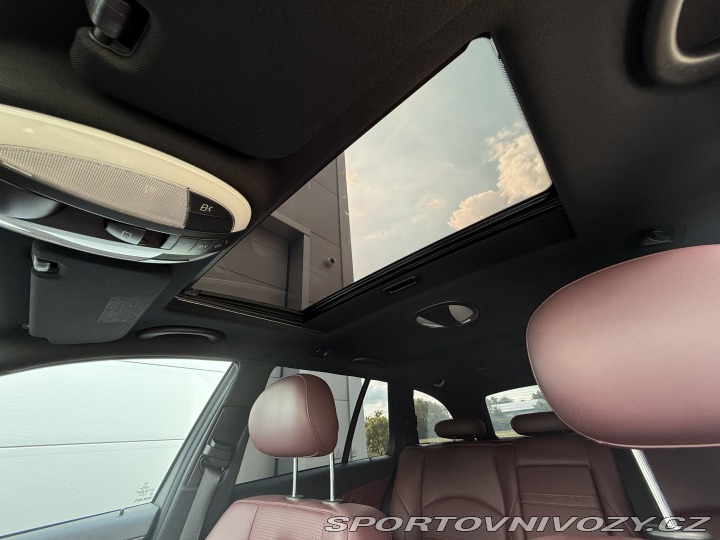 Mercedes-Benz E E63 AMG, 6.3 V8, 378 kw, 2009