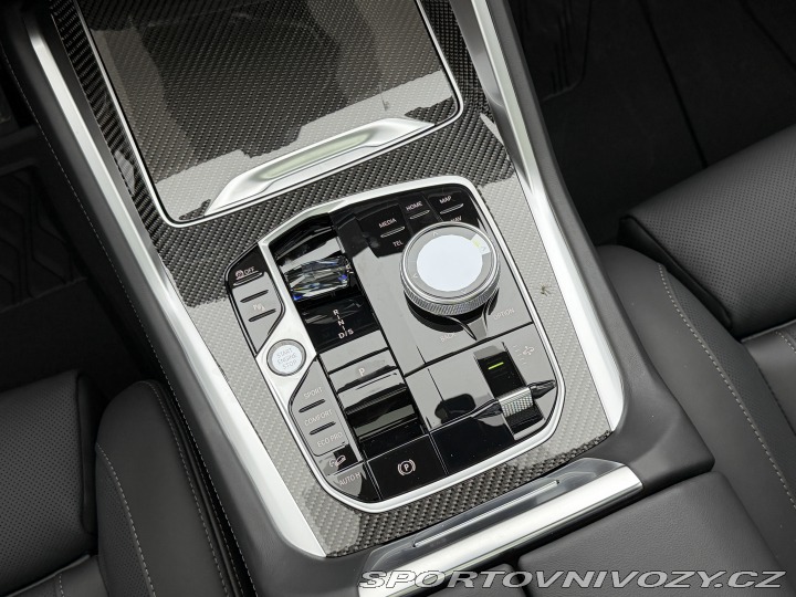 BMW X6 xdrive 40d mhev 2026 NOVÉ 2026