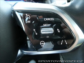 Jaguar XE 2,0 P300 SE, 1.Maj ČR, AW 2019