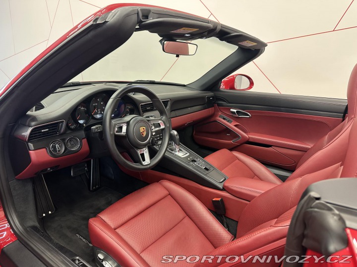 Porsche 911 4GTS*DPH*CHRONO*CENT. MAT 2018