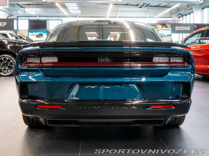Dodge Charger 0.0 Daytona Scat Pack 670 2024