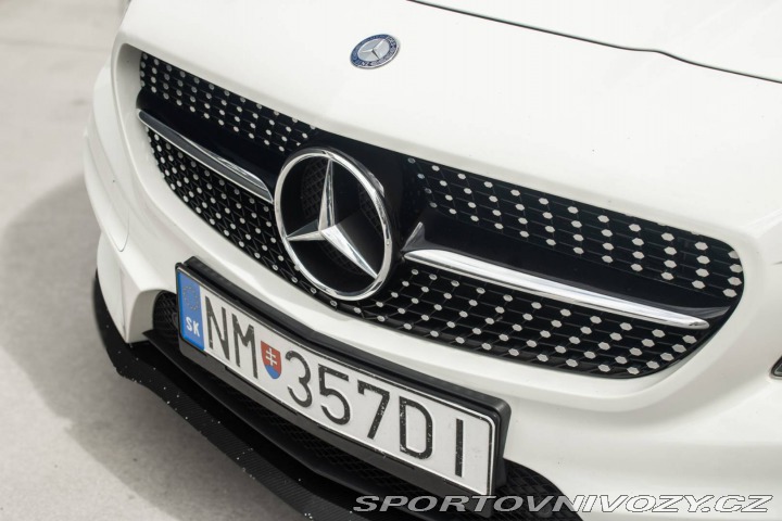 Mercedes-Benz CLA Kupé 220 CDI AMG line / 2014
