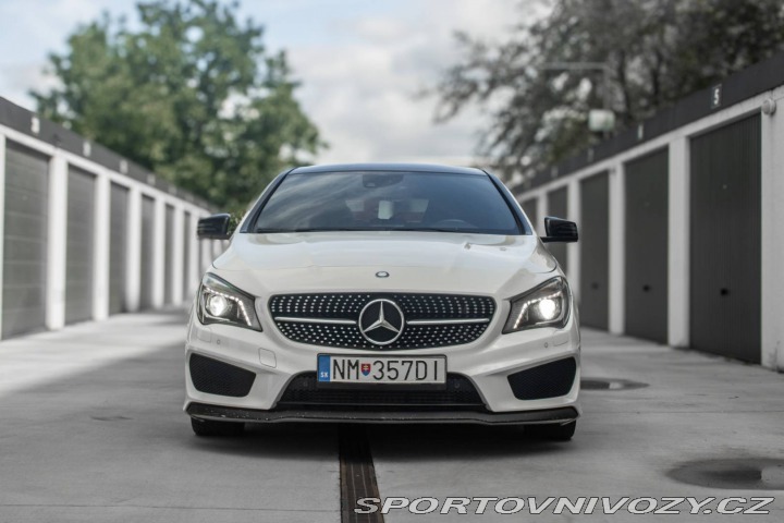 Mercedes-Benz CLA Kupé 220 CDI AMG line / 2014