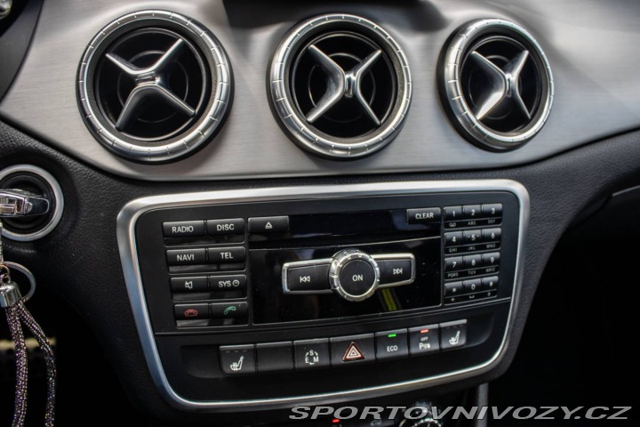 Mercedes-Benz CLA Kupé 220 CDI AMG line / 2014