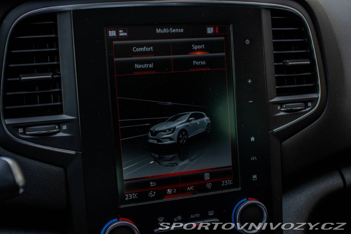 Renault Mégane GT 205 / 4CONTR / BOSE / 2018