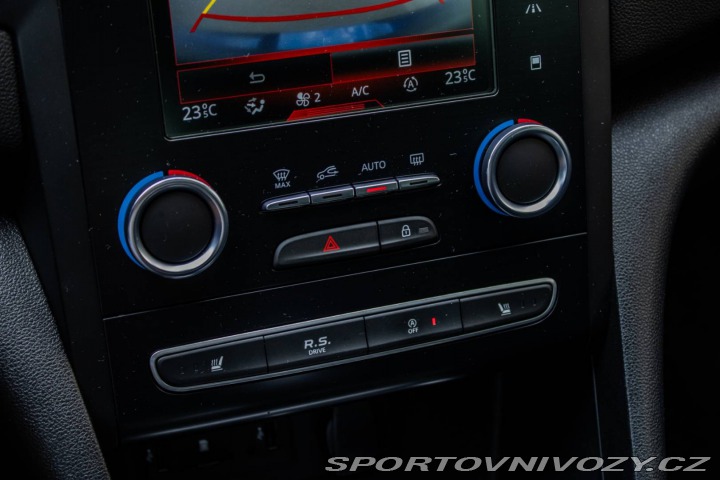 Renault Mégane GT 205 / 4CONTR / BOSE / 2018