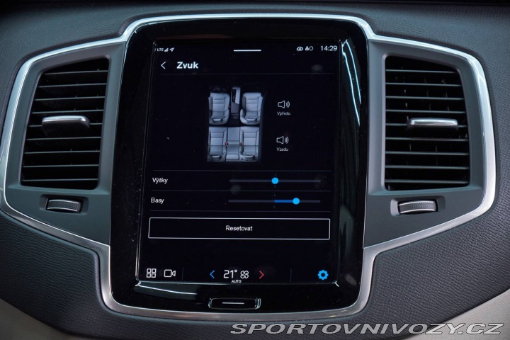 Volvo V90 2024