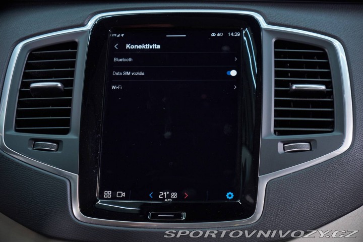 Volvo V90 2024