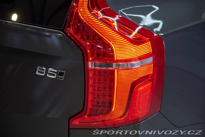Volvo V90 2024