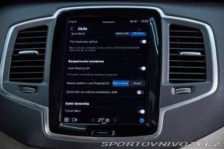 Volvo V90 2024