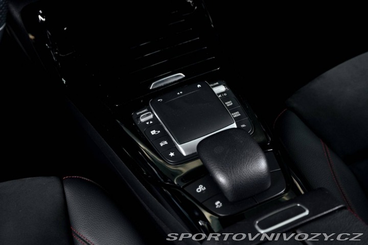 Mercedes-Benz CLA Shooting Brake AMG 45 28 2021
