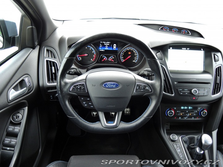Ford Focus RS 2.3 EcoBoost AWD RS Mount 2017