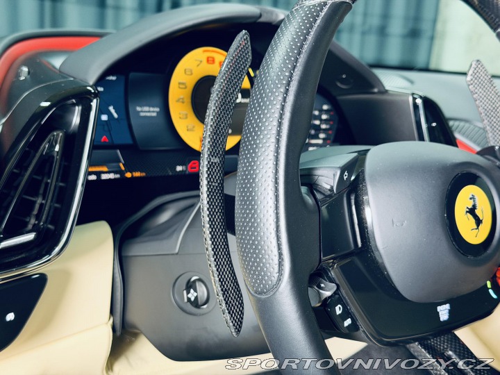 Ferrari Roma FULL CARBON MAX VÝB ZÁRUK 2021