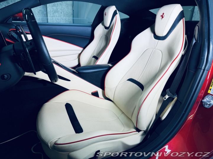 Ferrari Roma FULL CARBON MAX VÝB ZÁRUK 2021