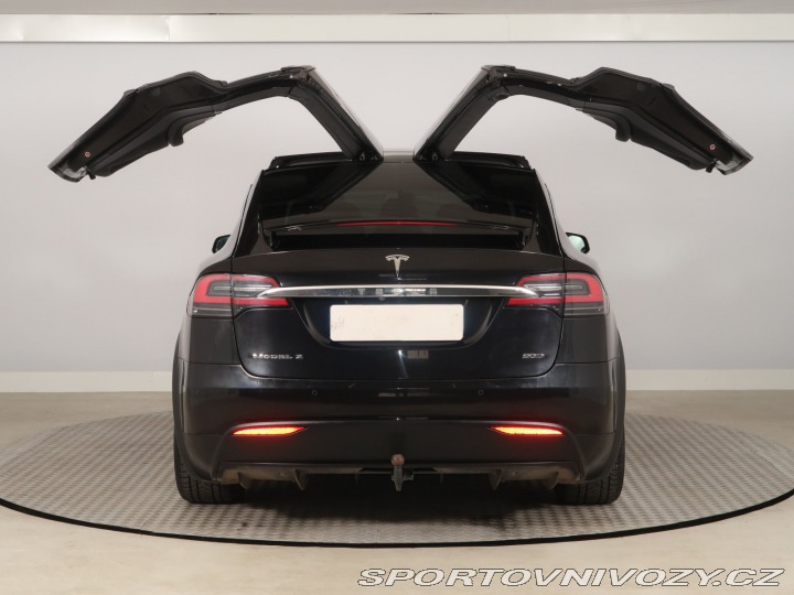 Tesla Model X 90D 2016