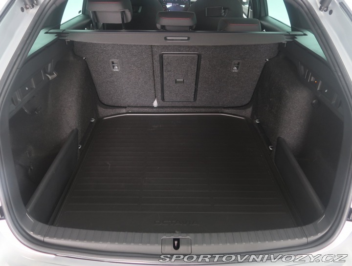 Škoda Octavia RS RS 2.0 TSI 2025