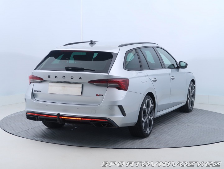 Škoda Octavia RS RS 2.0 TSI 2025