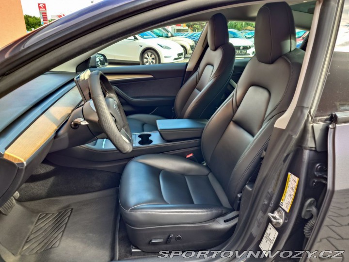 Tesla Model 3 Standard plus RWD 220kW S 2022