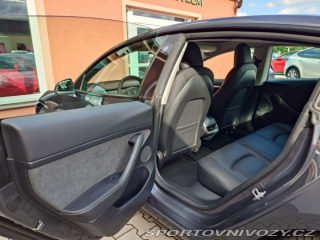 Tesla Model 3 Standard plus RWD 220kW S 2022