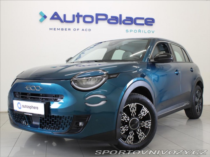 Fiat 600 1,2 Hybrid 145k. Icon 15t 2024