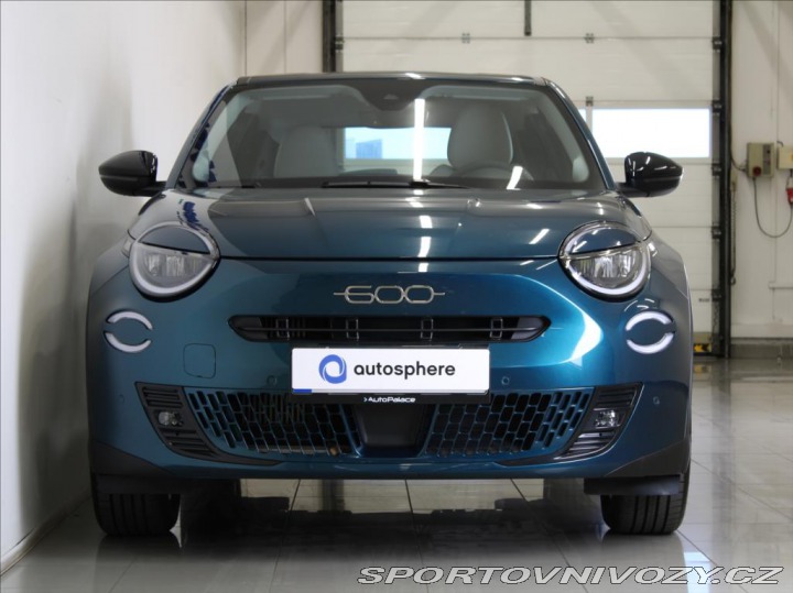 Fiat 600 1,2 Hybrid 145k. Icon 15t 2024
