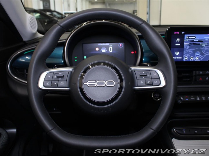 Fiat 600 1,2 Hybrid 145k. Icon 15t 2024