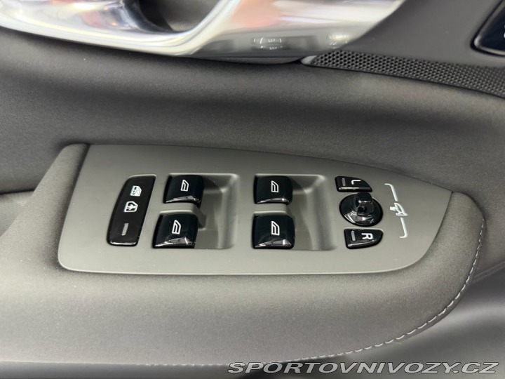 Volvo Ostatní modely XC90 T8 AWD BLACK EDITION ULTR 2026