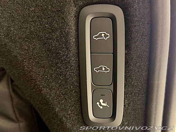 Volvo Ostatní modely XC90 T8 AWD BLACK EDITION ULTR 2026