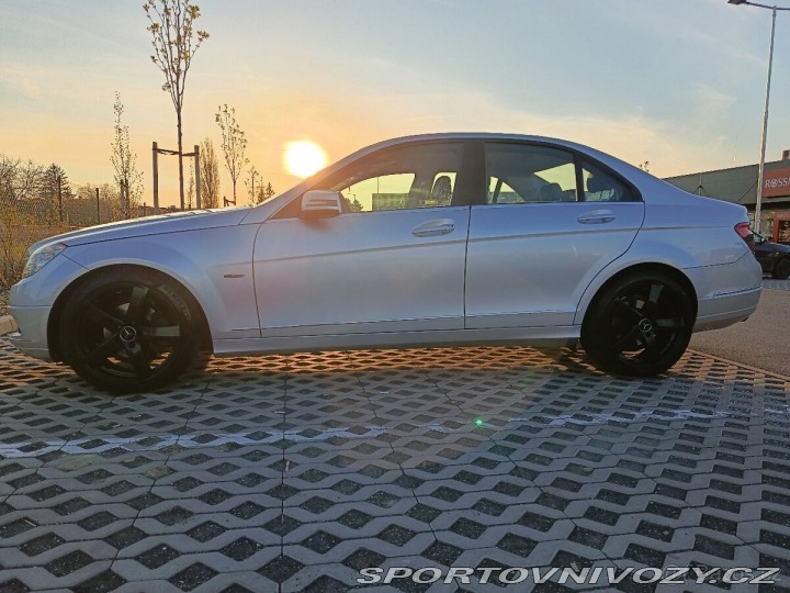 Mercedes-Benz C 2,2   200 1800