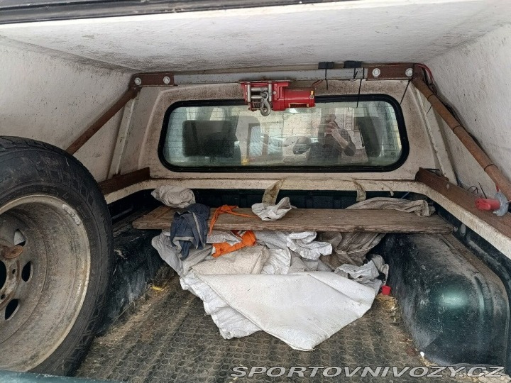 Nissan Ostatní modely Double Cab 2,5   TDI 4x4 2005 2005