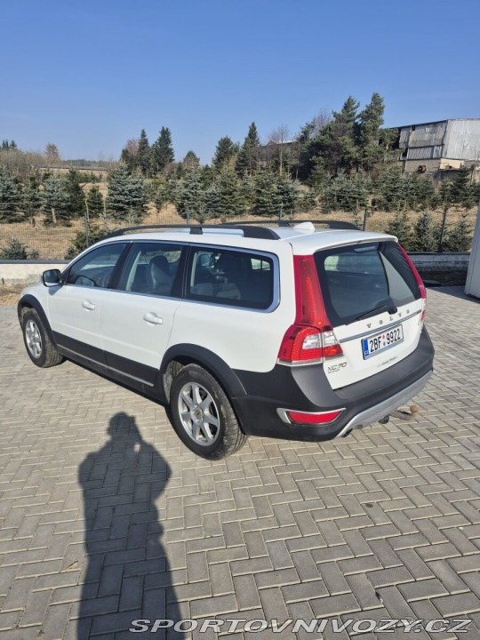 Volvo Ostatní modely XC70 2,4 D4 AWD 158kW 2015