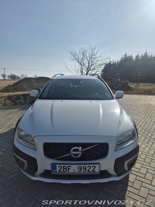 Volvo Ostatní modely XC70 2,4 D4 AWD 158kW 2015