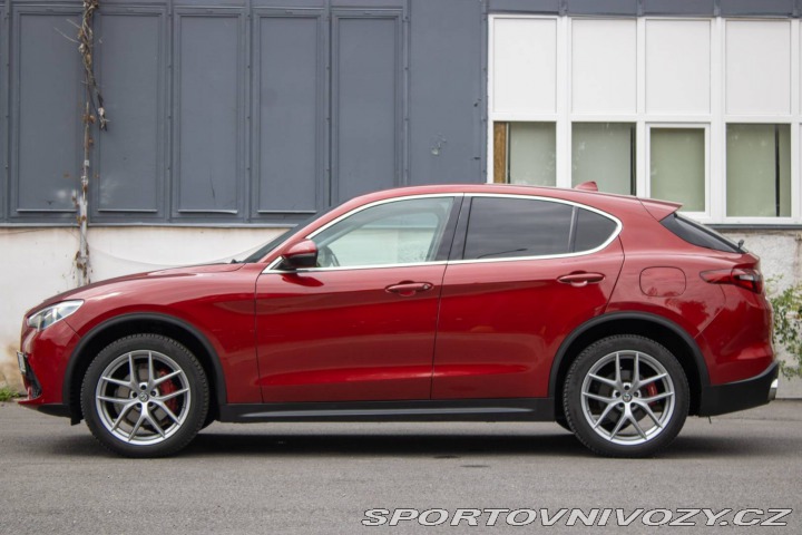 Alfa Romeo Stelvio 2.0 280k Q4 A/T, 206kW, 2017