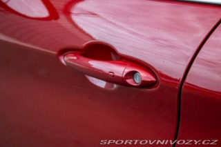 Alfa Romeo Stelvio 2.0 280k Q4 A/T, 206kW, 2017