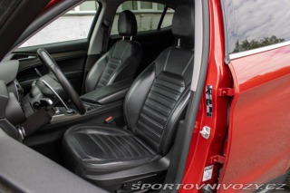 Alfa Romeo Stelvio 2.0 280k Q4 A/T, 206kW, 2017