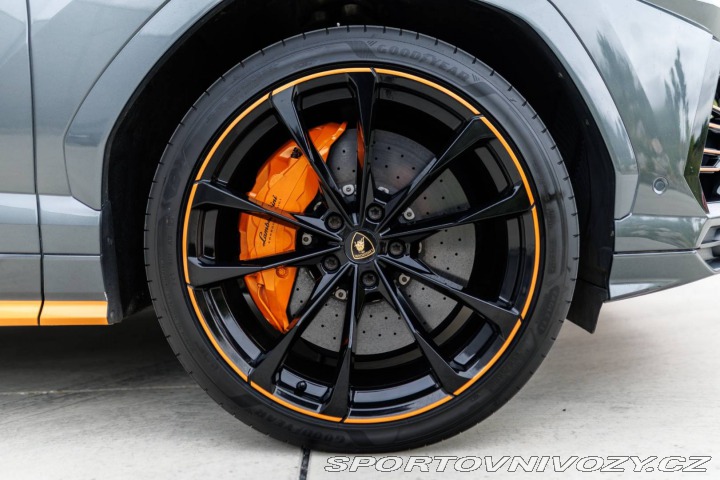 Lamborghini Urus 2020